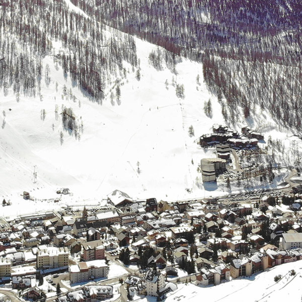 Cuore del villaggio, 3 minuti dalle piste